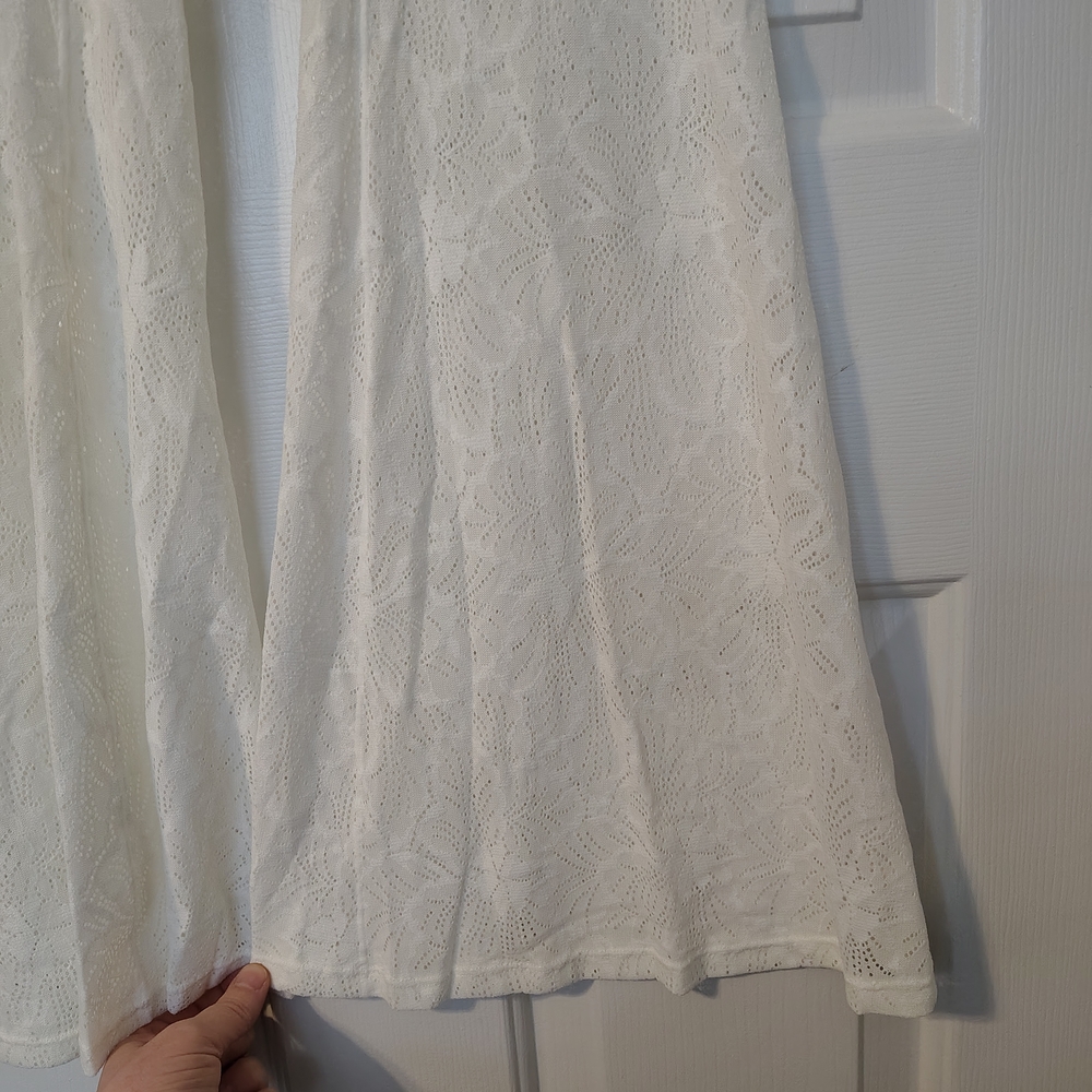 HALARA Ultrasculpt White Lace Flare leggings - Picture 4 of 10